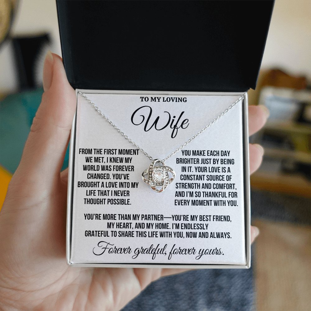 To My Loving Wife "You Make Each Day Brighter" Love Knot Necklace
